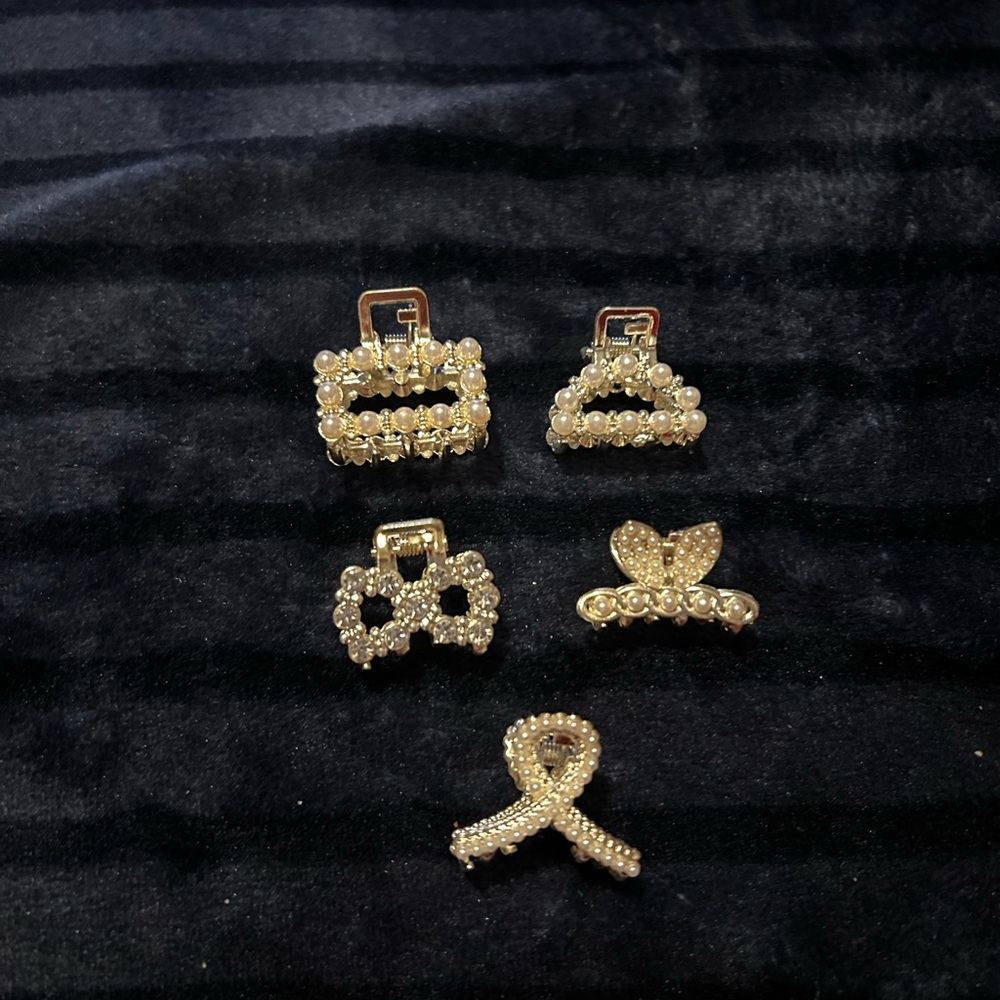 Elegant Gold and Pearl Hair Clips Set